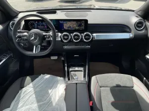 2025 Mercedes-Benz GLB
