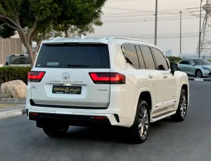 2024 Toyota Land Cruiser