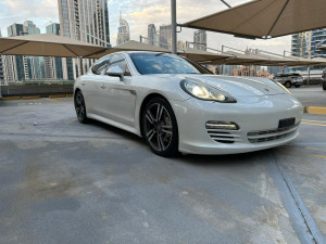 2011 Porsche Panamera in dubai