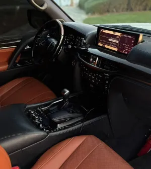 2017 Lexus LX 570