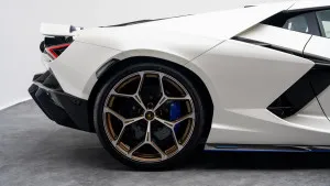 2024 Lamborghini Revuelto