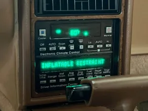 1990 كاديلاك الدورادو