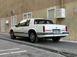 1990 كاديلاك الدورادو