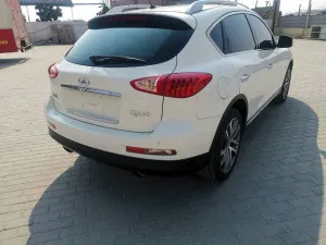 2018 إنفينيتي كيو آكس٥٠