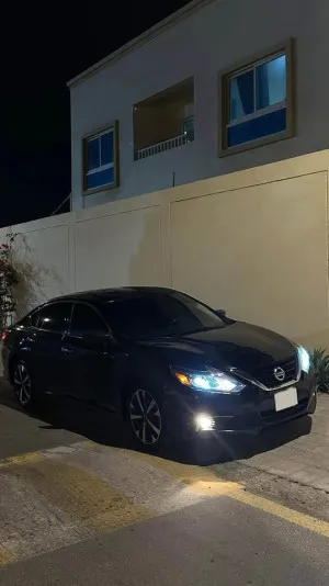 2016 Nissan Altima in dubai