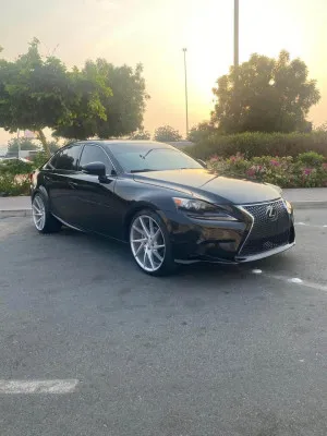2015 لكزس اي اس in dubai