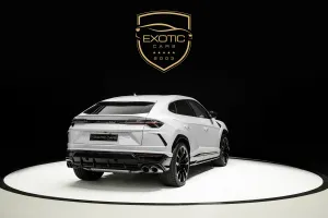 2022 Lamborghini URUS