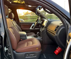 2018 Toyota Land Cruiser