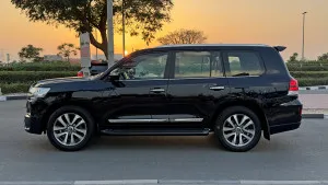 2018 Toyota Land Cruiser