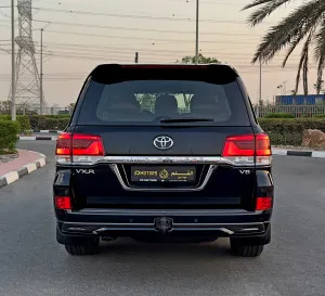 2018 Toyota Land Cruiser
