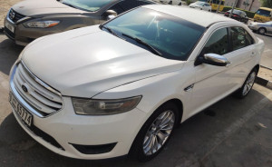 2014 Ford Taurus in dubai