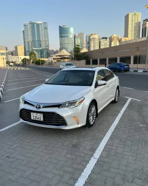 2016 Toyota Avalon in dubai