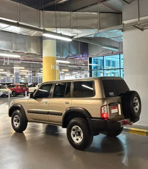 2003 نيسان بترول سوبر سفاري