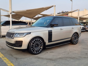 2013 Land Rover Range Rover in dubai