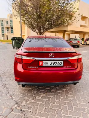 2015 لكزس ES - اي اس