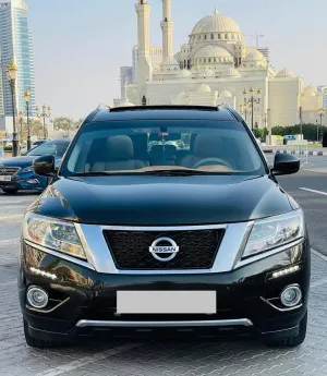 2015 نيسان باثفايندر 