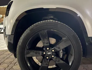 2023 Land Rover Defender