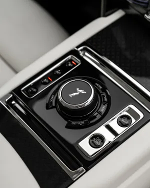 2025 رولز رويس كولينان