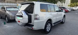 2010 ميتسوبيشي باجيرو