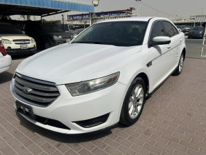 2013 Ford Taurus in dubai