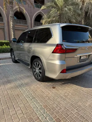 2019 Lexus LX 570
