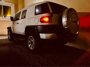 2013 تويوتا أف جي كروزر