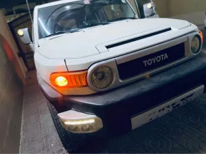 2013 تويوتا أف جي كروزر