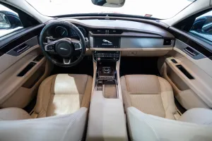 2019 Jaguar XF