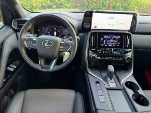 2024 Lexus LX 700