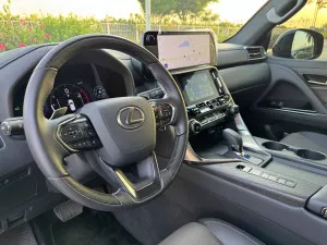 2024 Lexus LX 700