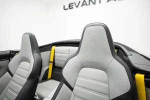 2025 Porsche 911 Carrera