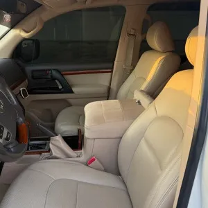 2013 Toyota Land Cruiser