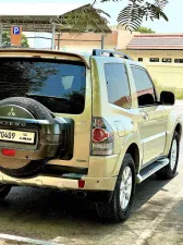 2017 Mitsubishi Pajero