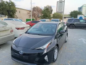 2017 تويوتا بريوس