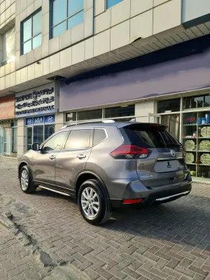 2019 نيسان روج