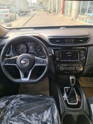 2019 نيسان روج