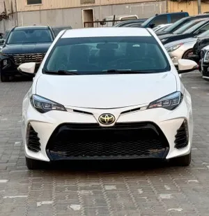 2015 تويوتا كورولا in dubai