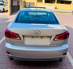 2012 لكزس اي اس