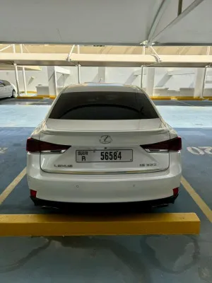 2017 Lexus IS