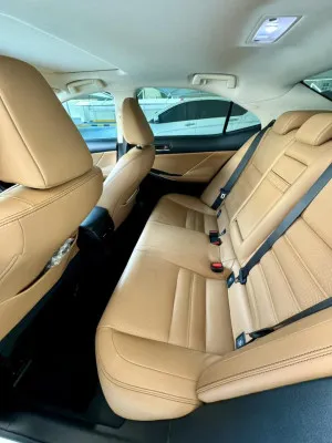 2017 Lexus IS