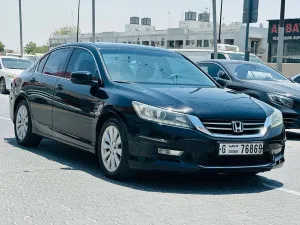 2014 هوندا أكورد in dubai