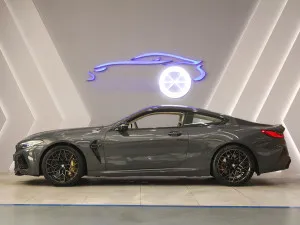 2022 BMW M8