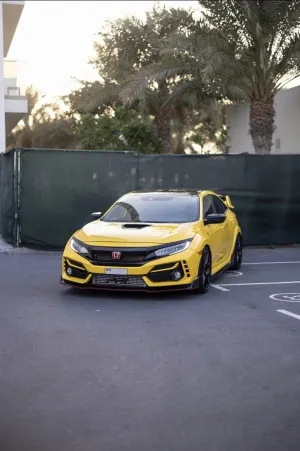 2021 هوندا سيفيك تايب ار in dubai