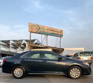 2012 تويوتا كامري in dubai