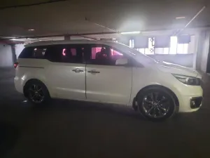2015 Kia Carnival