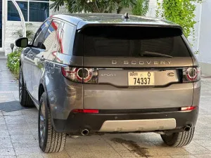 2016 لاند روفر ديسكفري سبورت