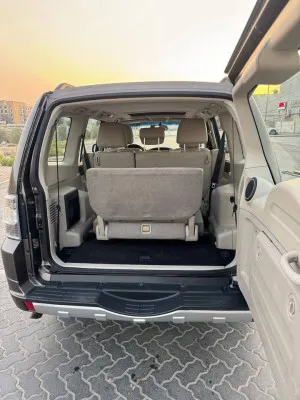 2014 Mitsubishi Pajero