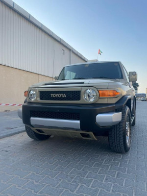 2011 Toyota FJ Cruiser in dubai