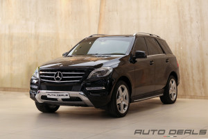 Mercedes Benz ML 350 4 Matic Blue Efficiency | 2013 - GCC - Perfect Condition - Service History Available | 3.5L V6