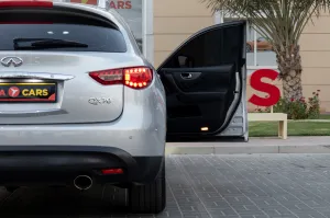 2019 إنفينيتي كيو آكس٧٠